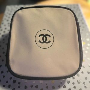 NEW ~ AUTHENTIC ~ Chanel Squared Zipper Makeup Pouch